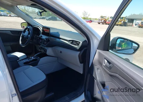 2024 Ford Escape Active из США, поврежденный, VIN 1FMCU9GN8RUB47935